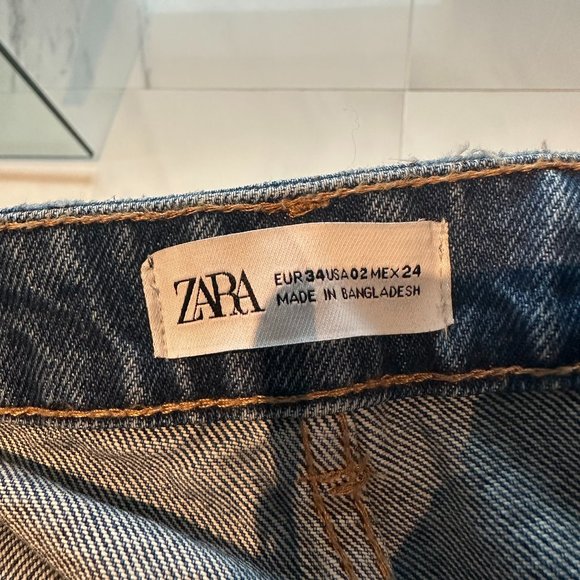Zara Blue Denim Shorts - Picture 3 of 3
